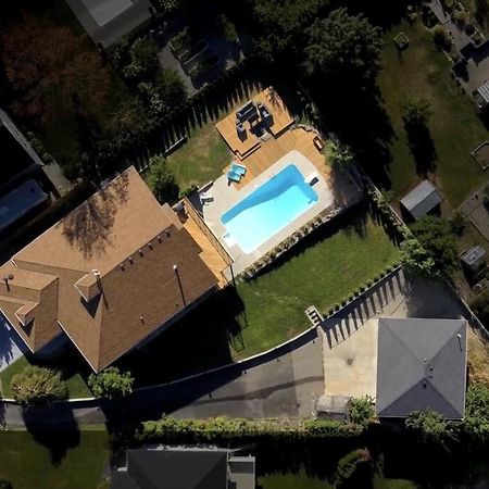 Luxurious 5 Bedroom House With Pool & Sauna West Kelowna Buitenkant foto