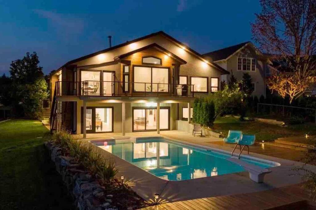 Luxurious 5 Bedroom House With Pool & Sauna West Kelowna Buitenkant foto